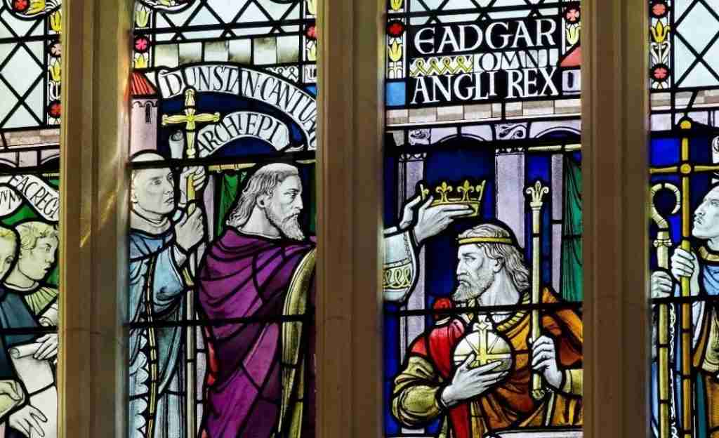 Stained glass window showing coronation of King Edgar